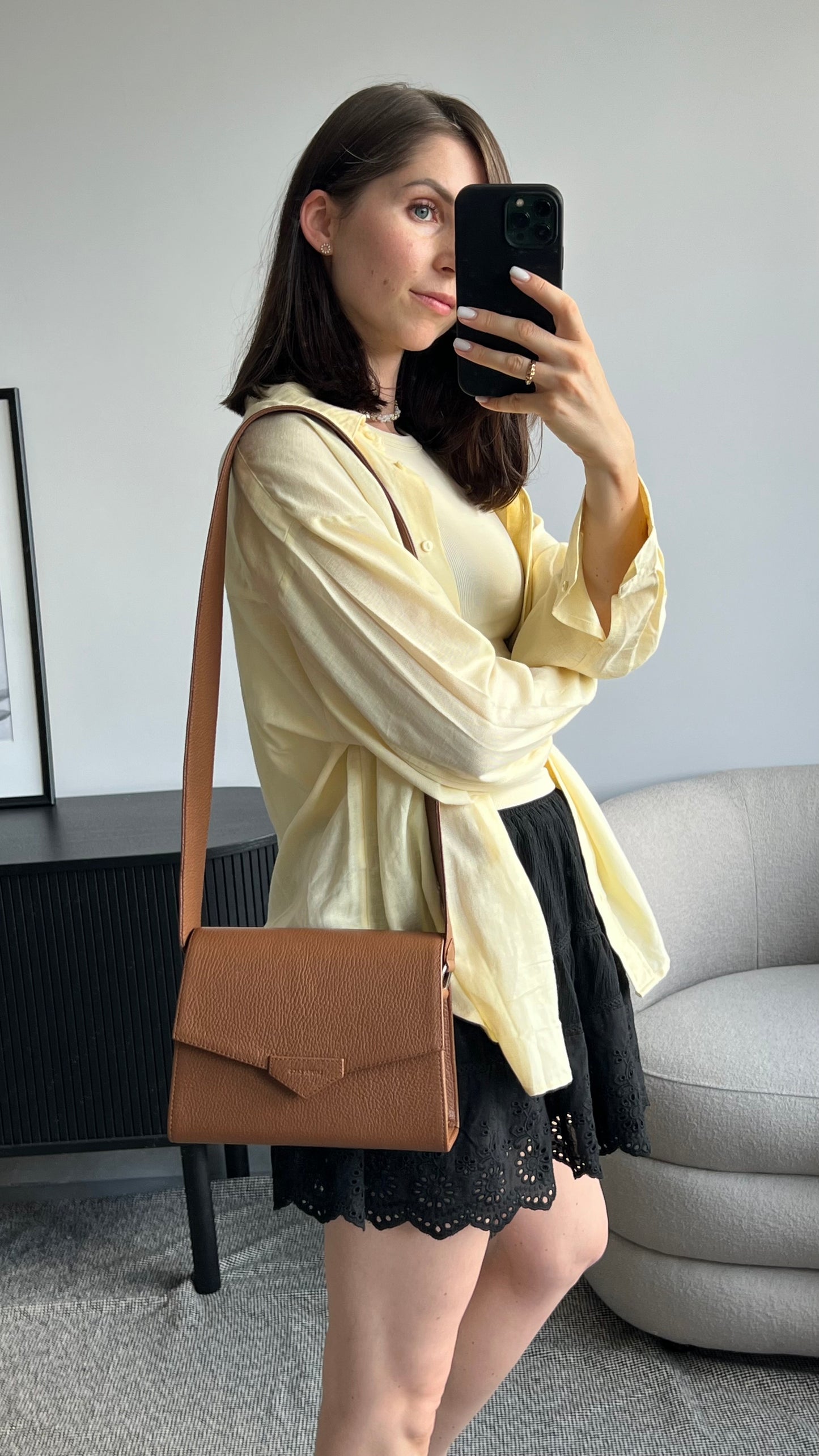 CROSS BODY BAG IN CARAMEL BROWN LEATHER