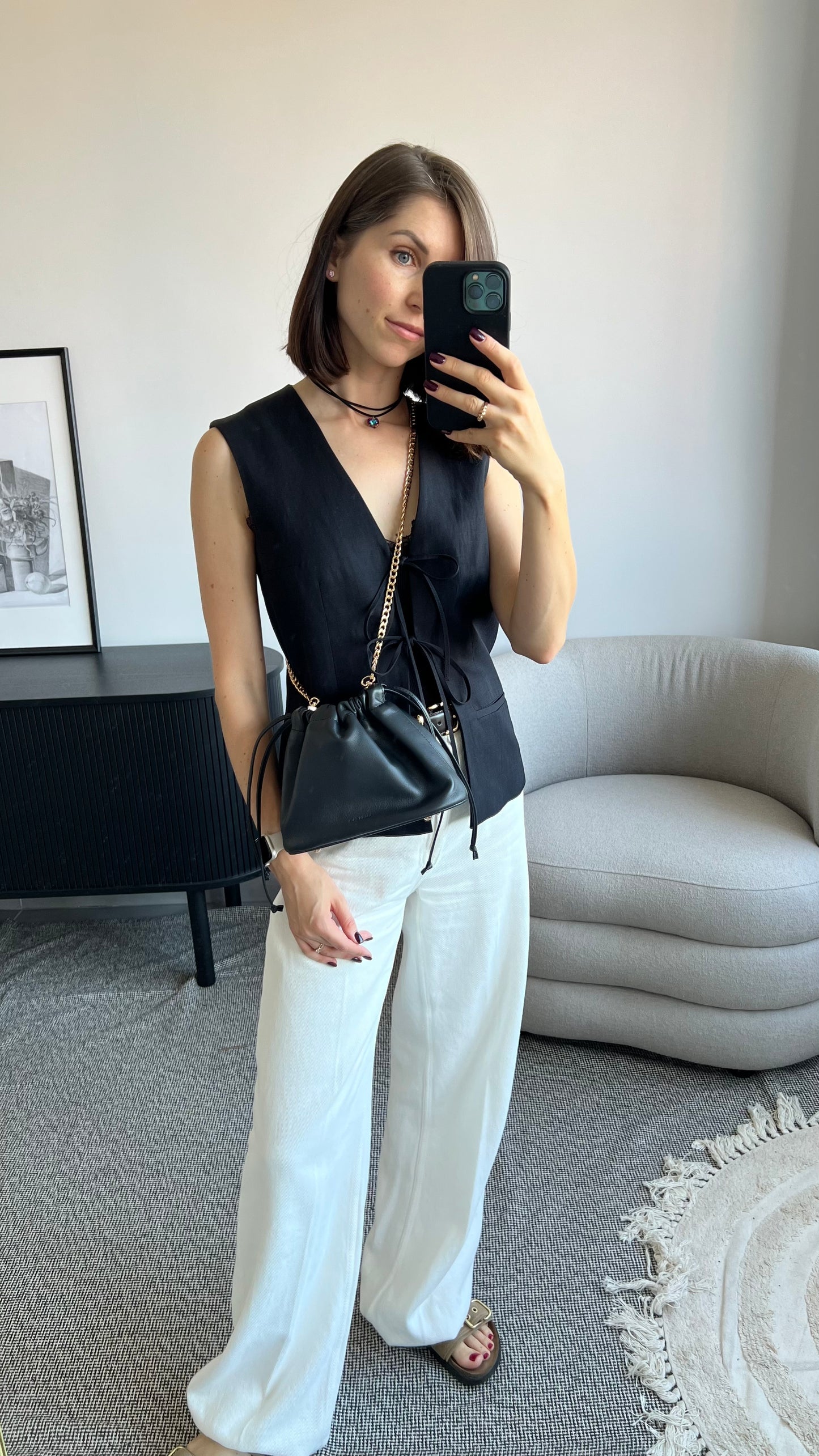 NOCTURNE MINI – CHARCOAL GREY LAMBSKIN HANDBAG WITH GOLD CHAIN