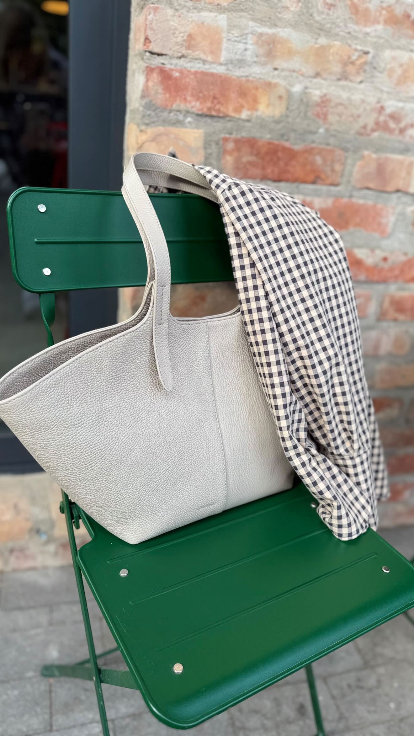 BEIGE LEATHER TOTE BAG