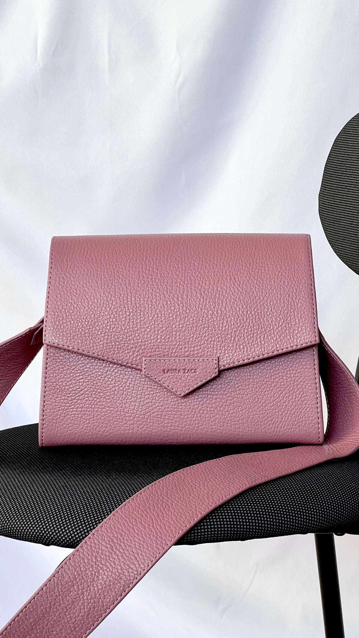 CROSS BODY BAG IN DUSTY PINK LEATHER
