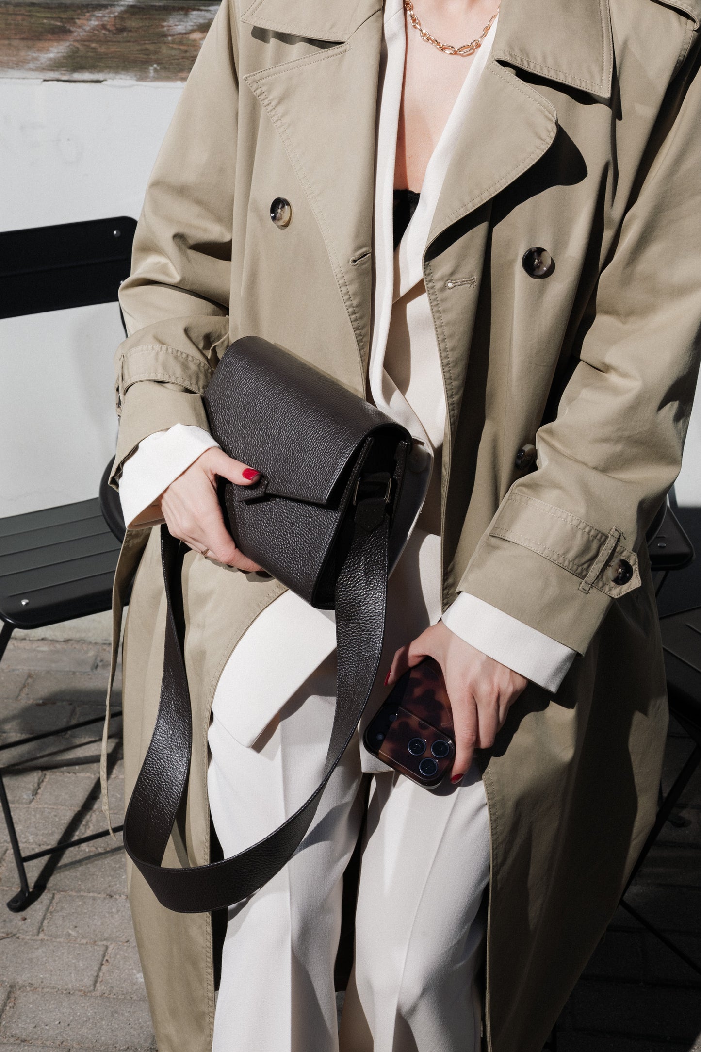 CROSS BODY BAG IN CHOCOLATE BROWN LEATHER
