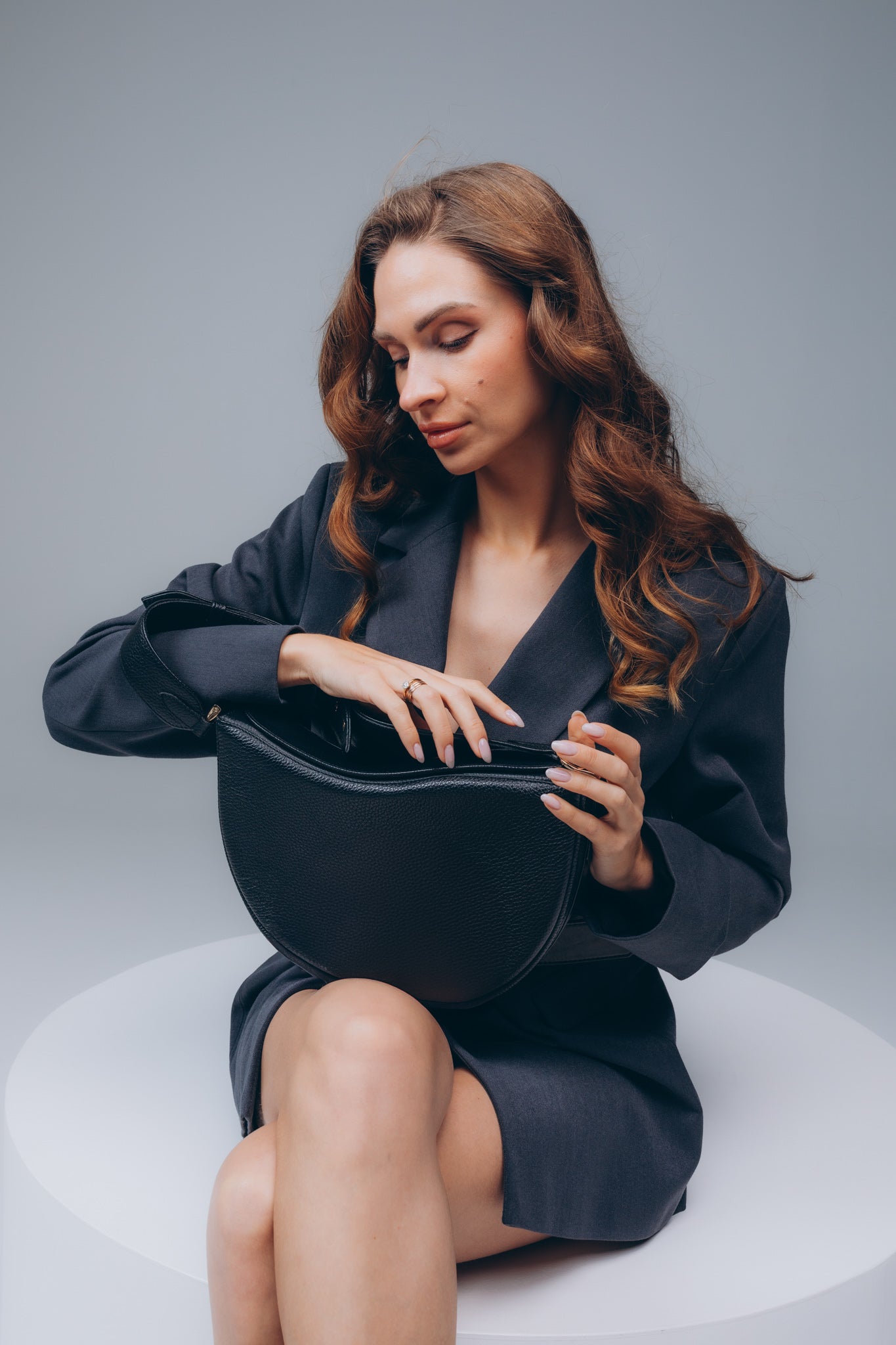 BLACK LEATHER HANDBAG WAVE