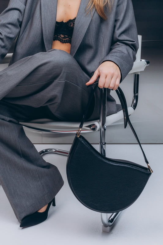 BLACK LEATHER HANDBAG WAVE