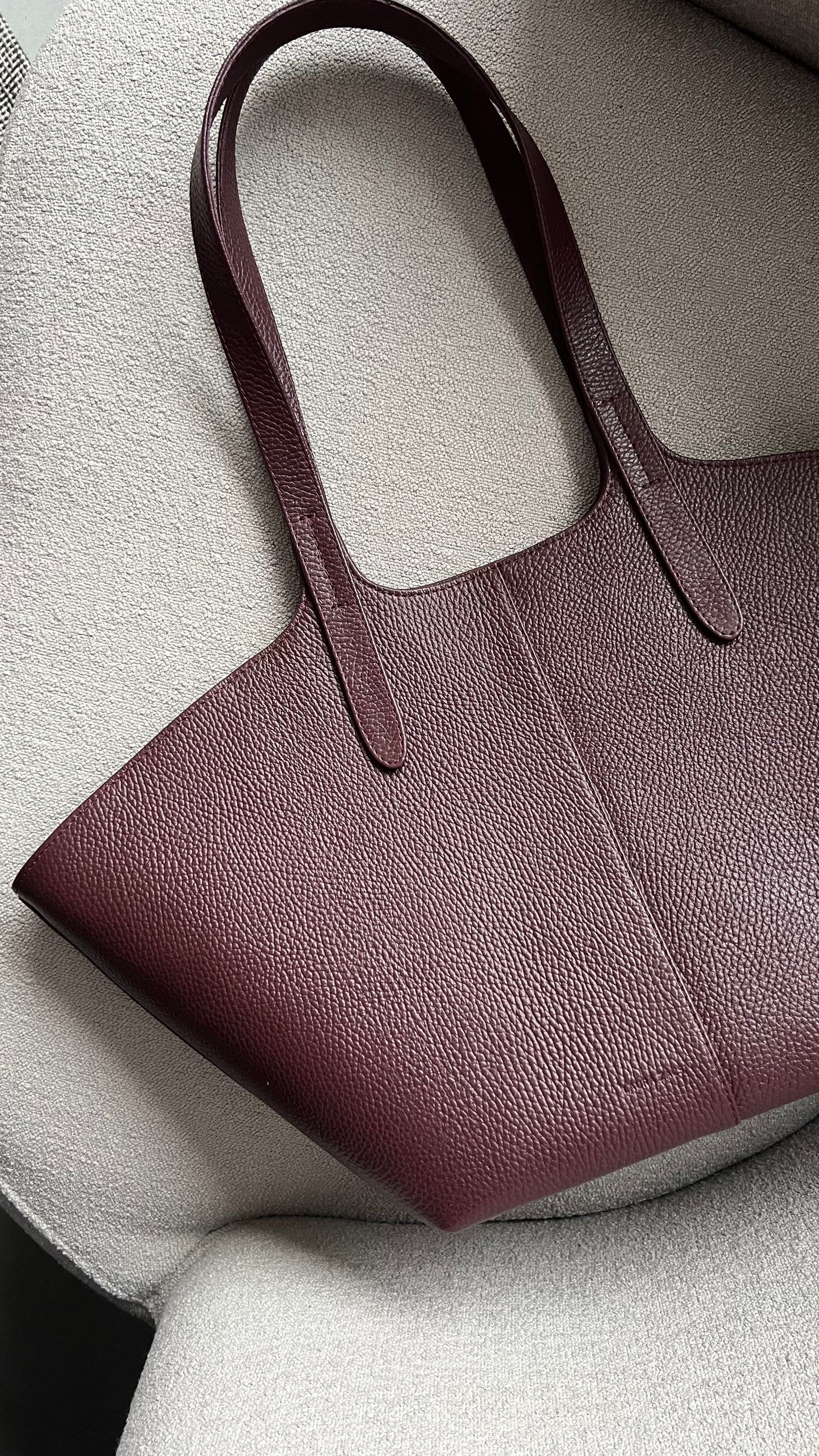 BURGUNDY LEATHER TOTE BAG