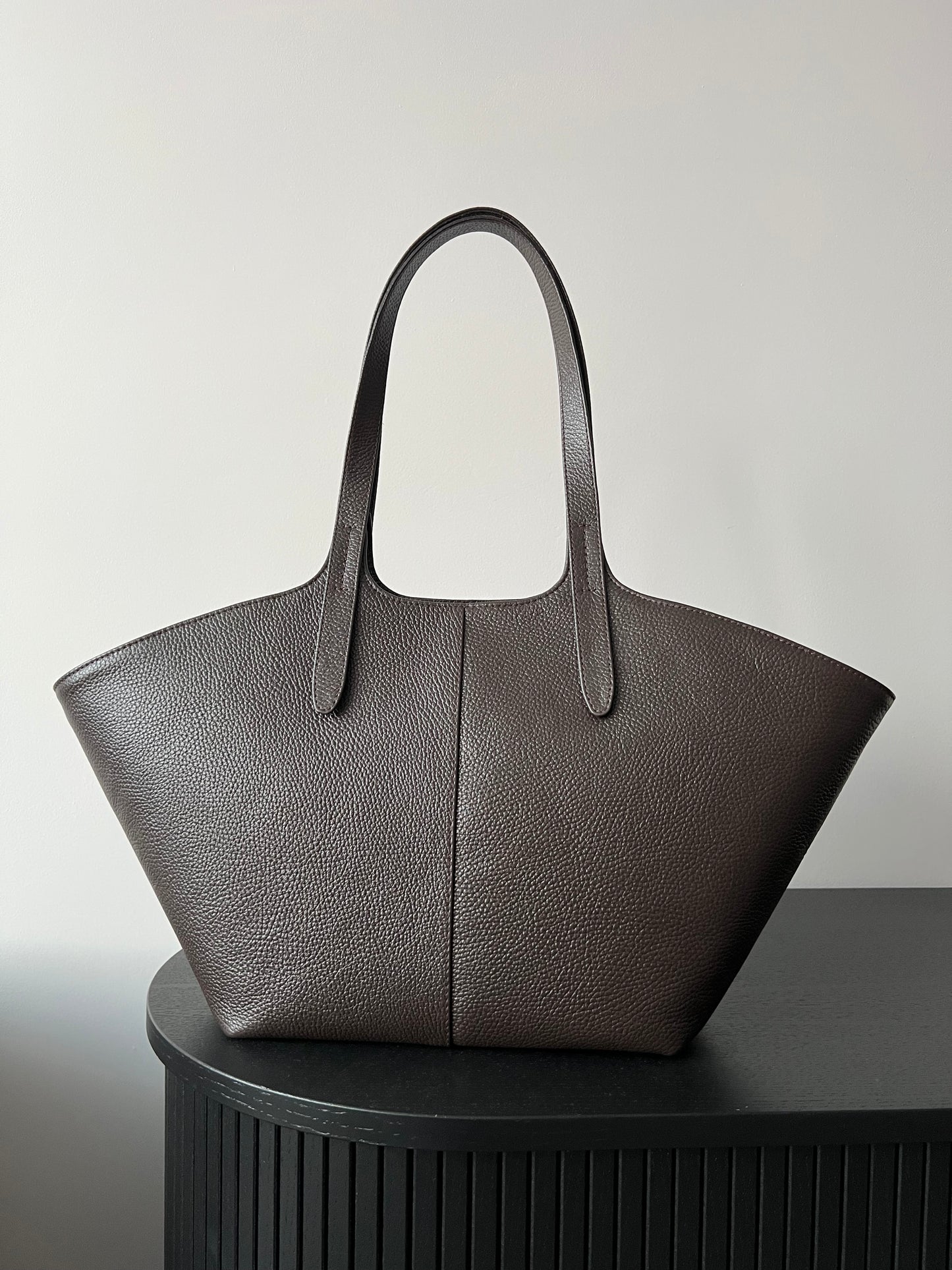 CHOCOLATE BROWN LEATHER TOTE BAG