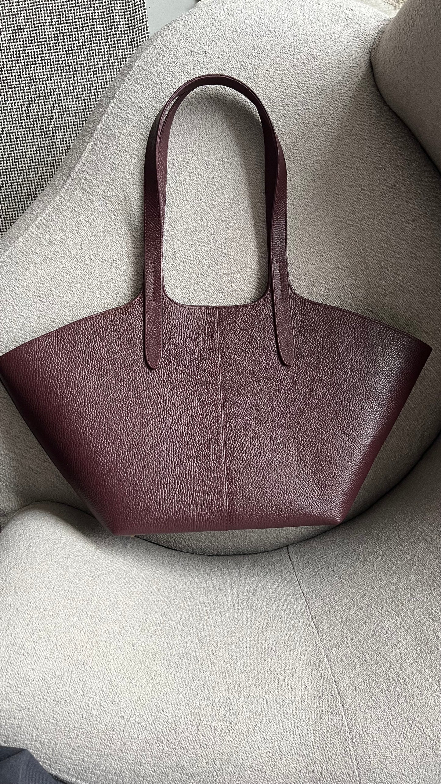 BURGUNDY LEATHER TOTE BAG