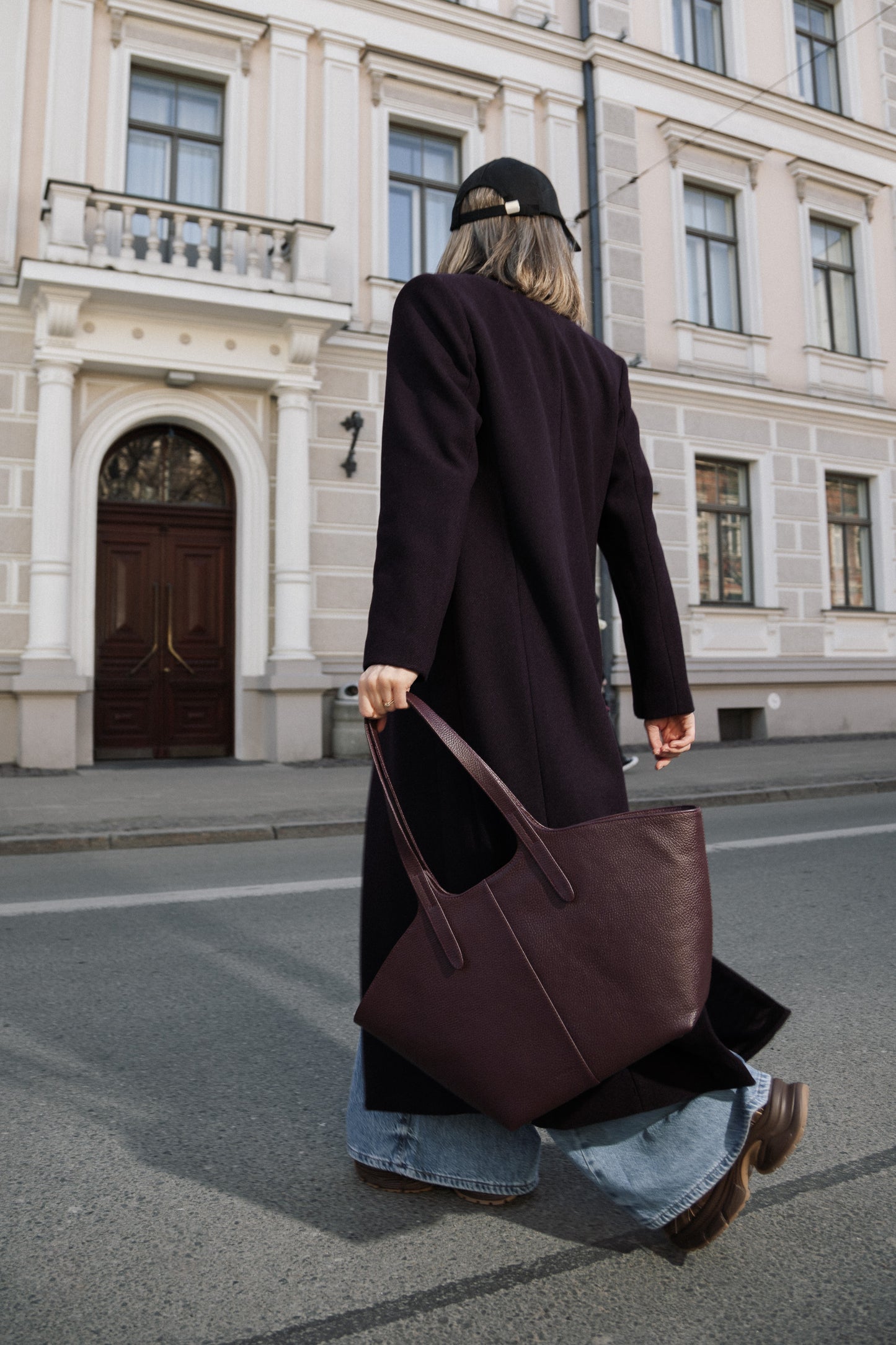 TOTE SOMA BURGUNDIJAS KRĀSAS ĀDĀ