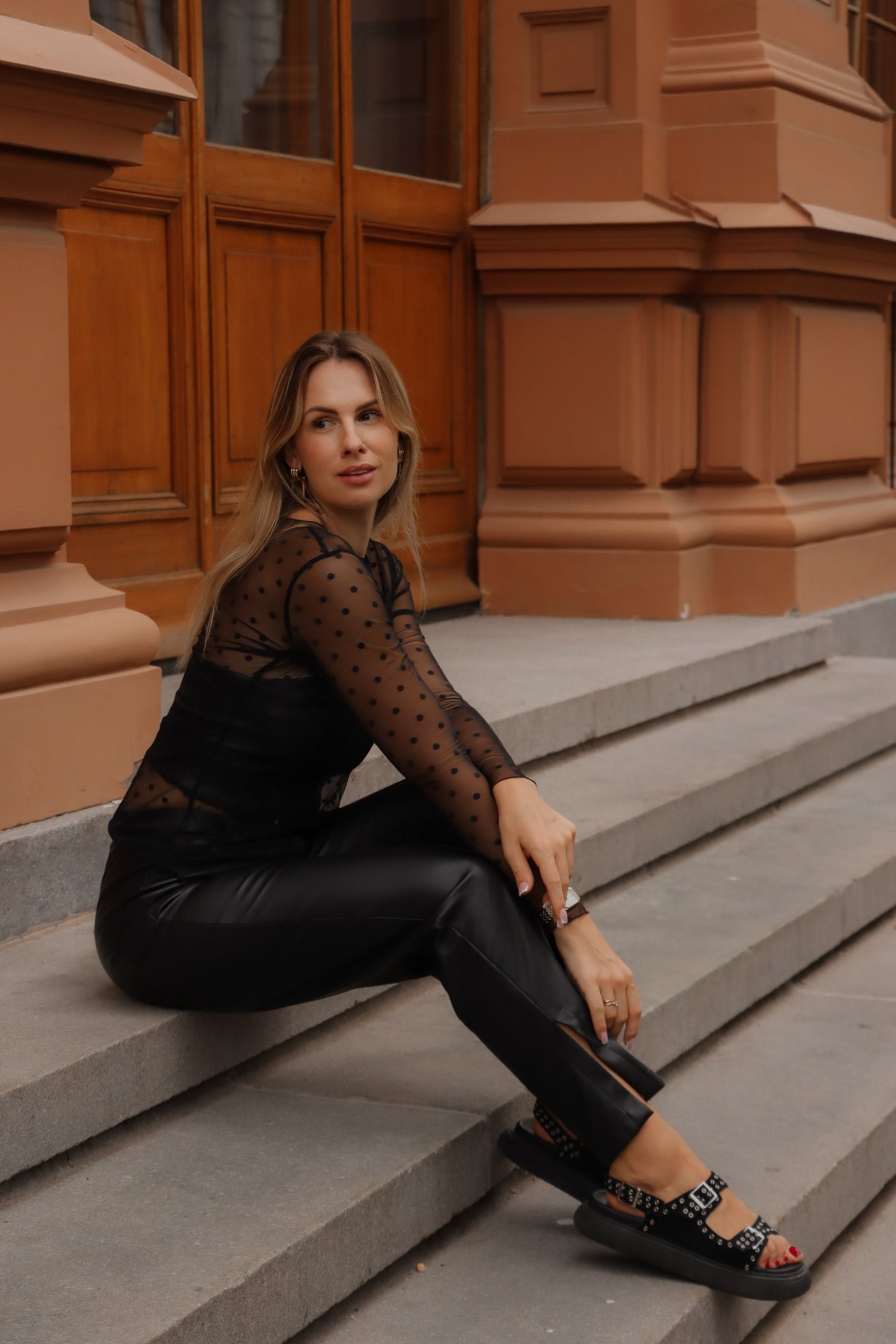 BLACK MESH TOP WITH DOTS