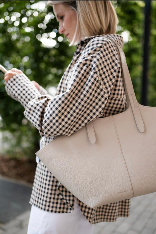 BEIGE LEATHER TOTE BAG