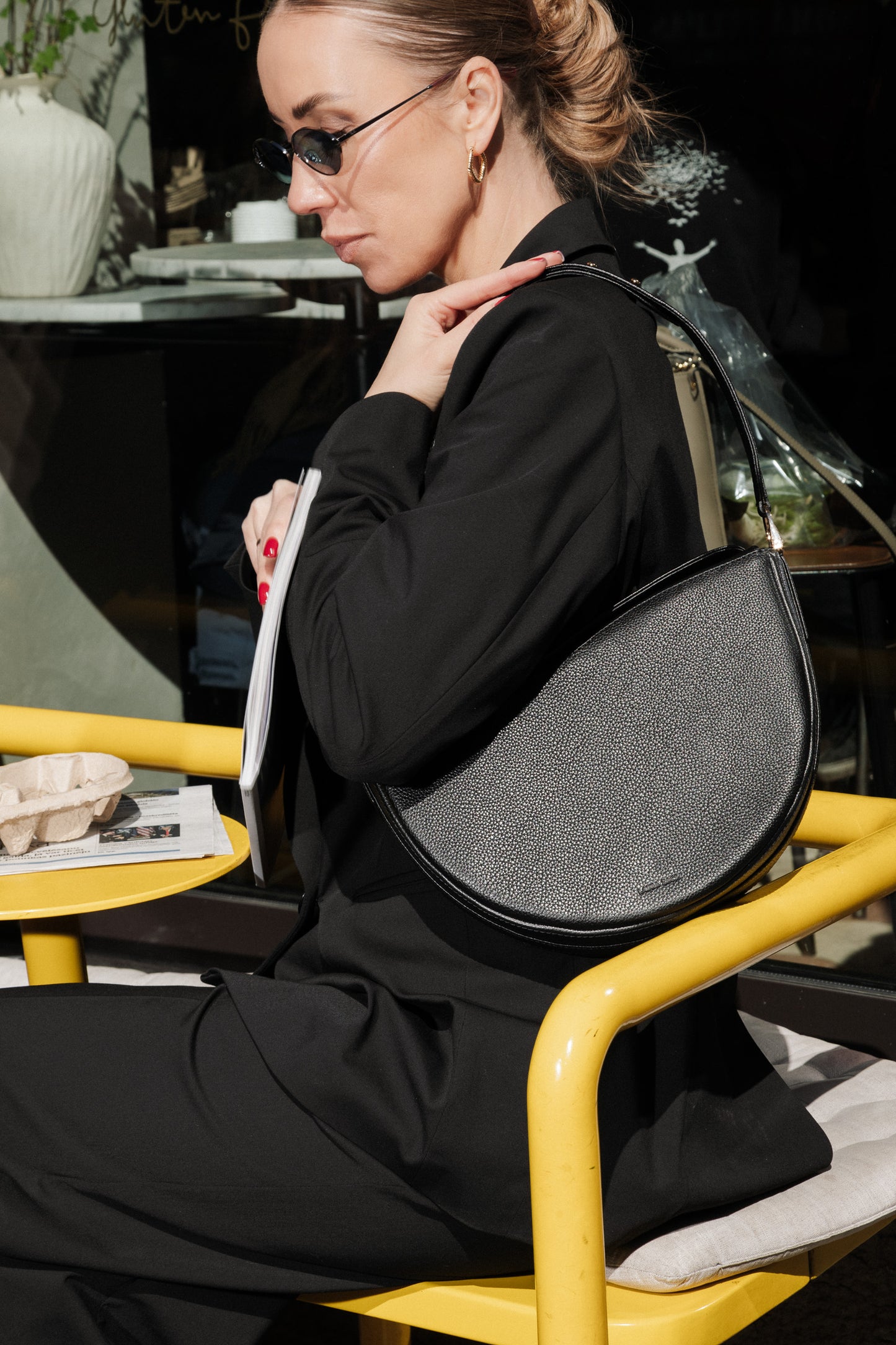 BLACK LEATHER HANDBAG WAVE