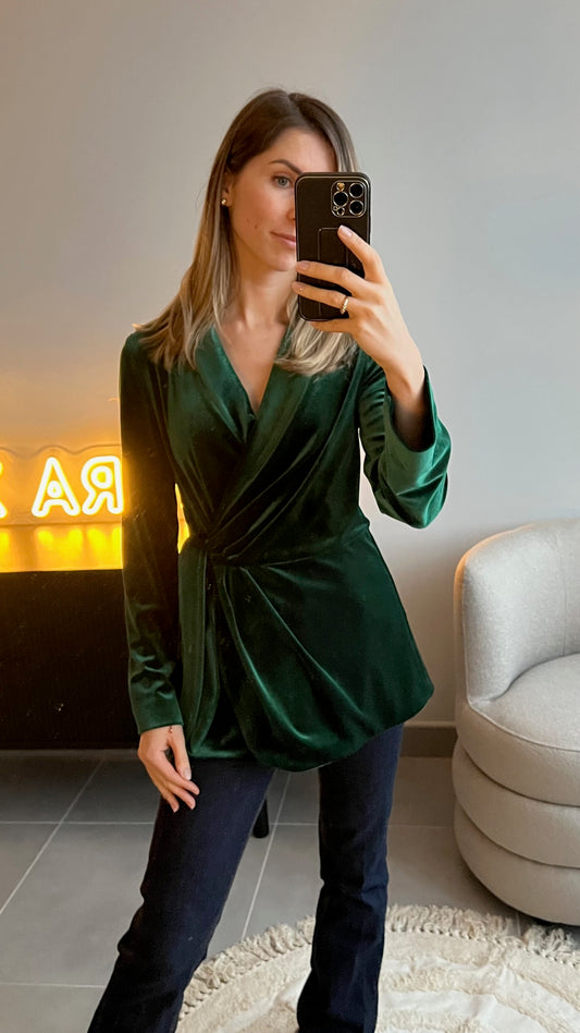 DRAPED BLAZER IN GREEN VELVET